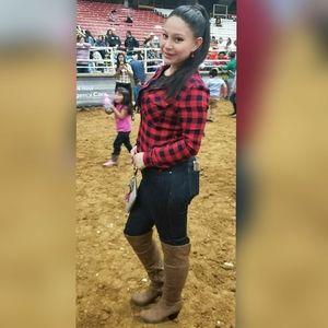 Meet your Posher, Cindy